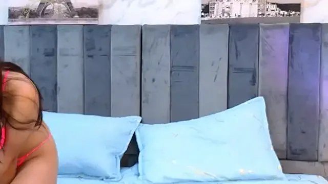 Lunabellee_ from StripChat