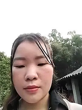 lylylove from StripChat