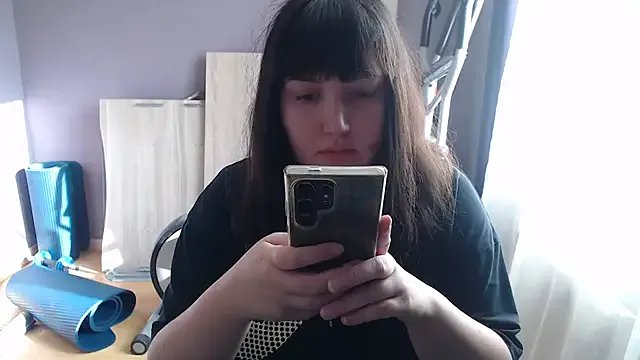 Lynylou from StripChat