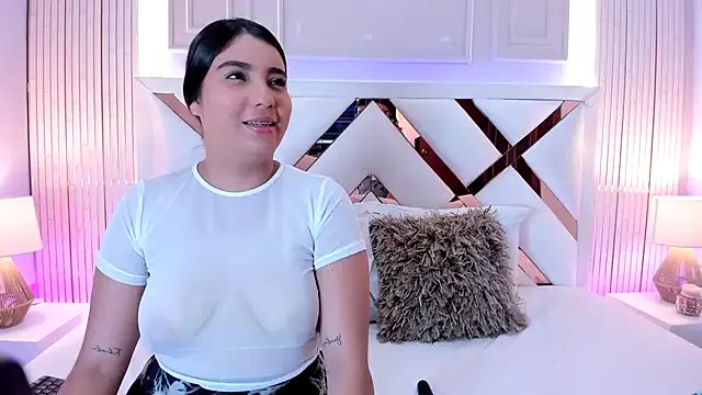 madeleine2112 from StripChat