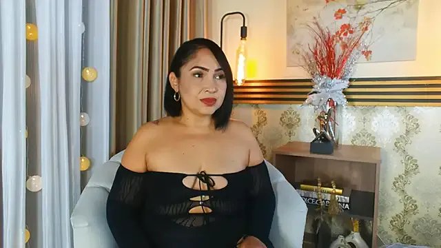 Madissononee from StripChat