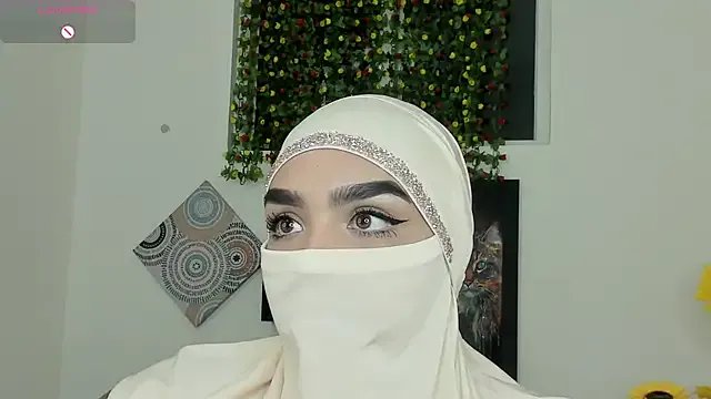 Maissa_Alabi from StripChat