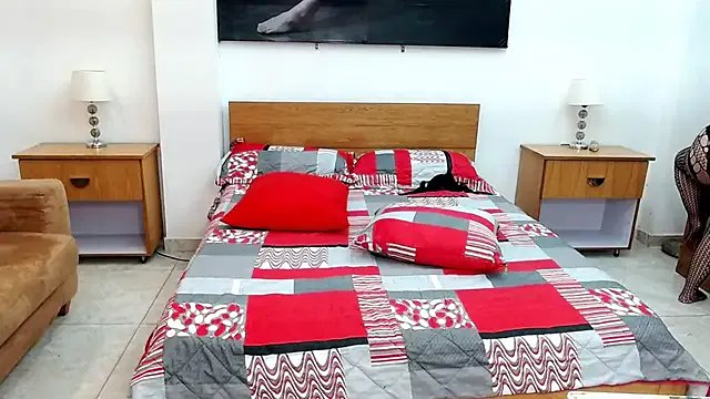 MaloryAndLuna from StripChat