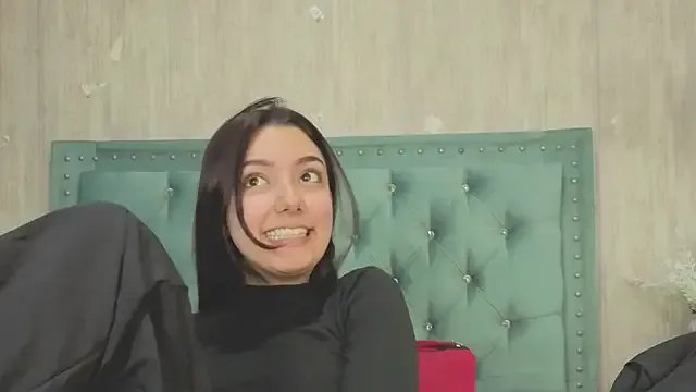 Marcelaa_fox from StripChat