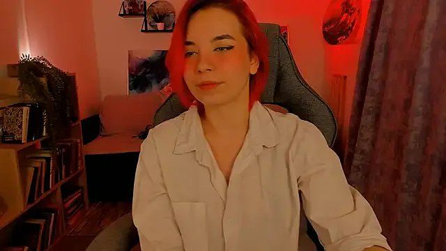 MarcelineChi from StripChat