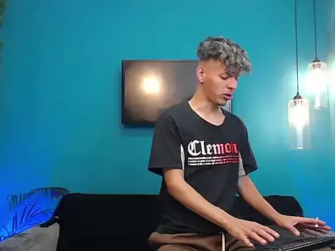 Marcus_and_Tony from StripChat