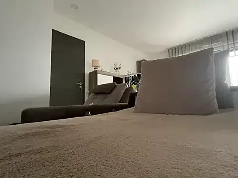 Marilou1983 from StripChat