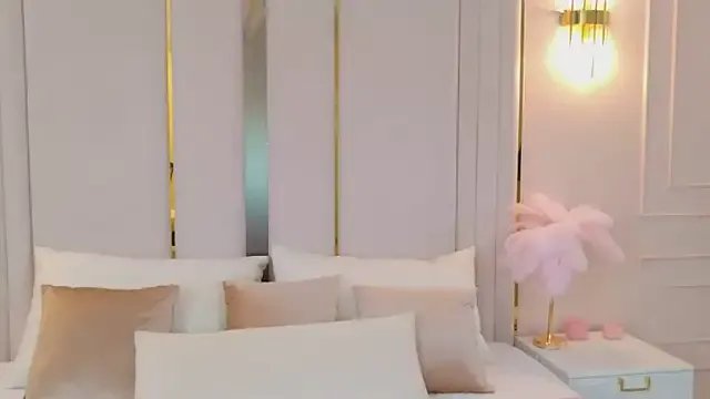 MarybethSnow from StripChat