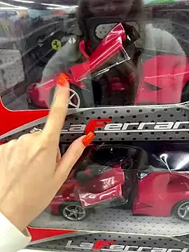 MaryHiggins from StripChat