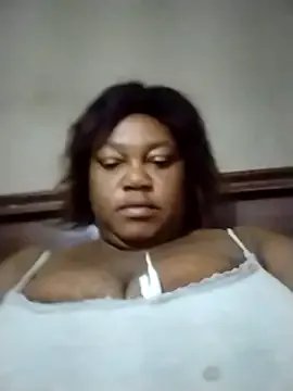 MATUREBUSSTY from StripChat