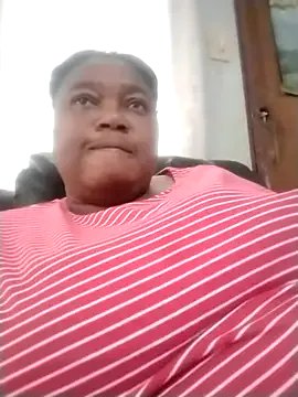 MATUREBUSSTY from StripChat