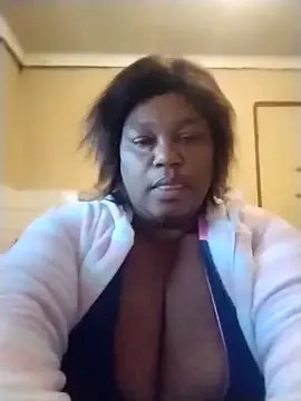 MATUREBUSSTY from StripChat