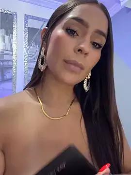 Mau_White from StripChat is Freechat