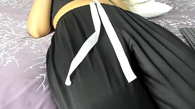 maybelline69 from StripChat
