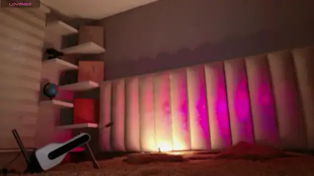  Megan_mooree_ chat room