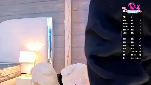 MeganAdamms from StripChat