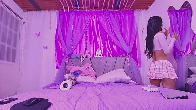 MeganRouss74 from StripChat