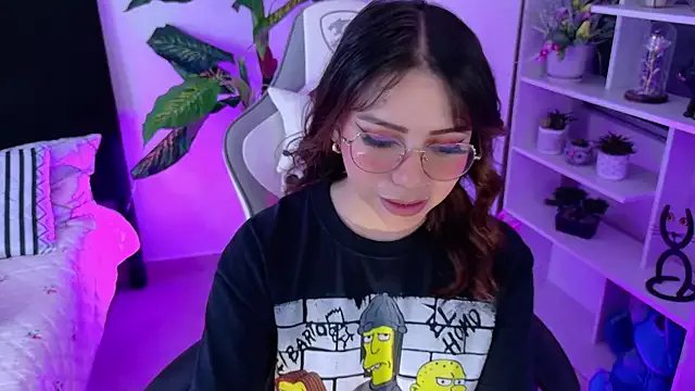 melany_naa from StripChat