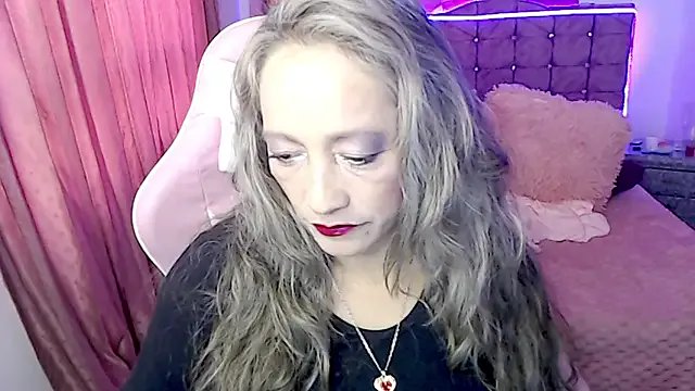 Melanyy_100 from StripChat