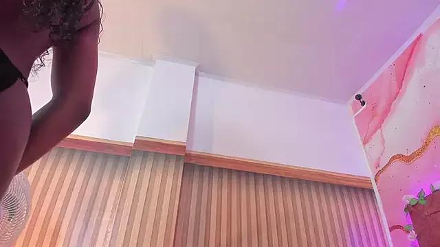 melody_paris from StripChat is Freechat