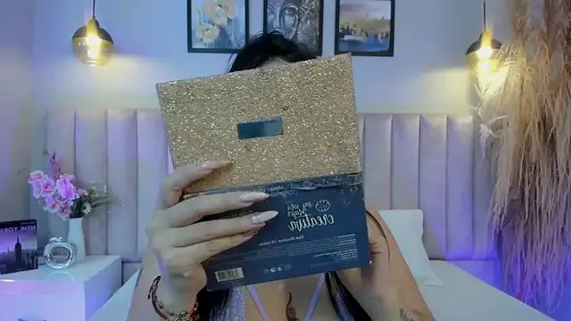 Mia__Walker from StripChat