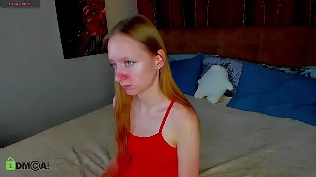 Mia_E1fie from StripChat