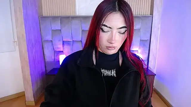 Mia_Rinn from StripChat