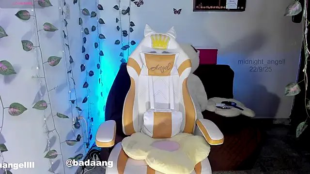 midnight_angell from StripChat