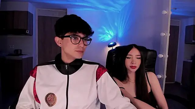 Mikeyvioleta_ from StripChat