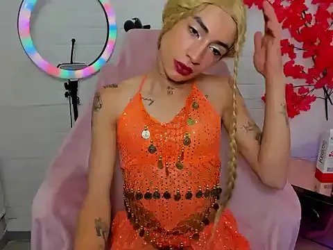 Mila_Leon from StripChat