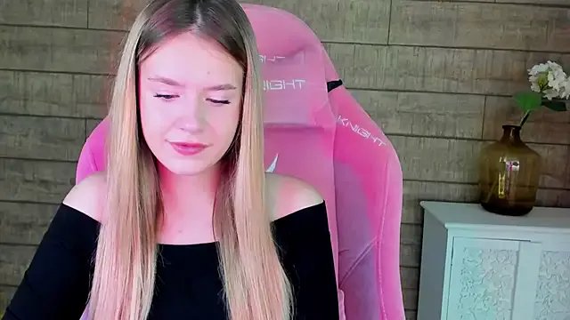 MilanaBalmain from StripChat