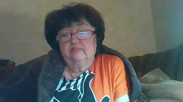 MilaSky5303 from StripChat