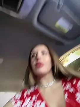 MilfNextDoor20 from StripChat