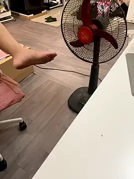 Mina048 from StripChat