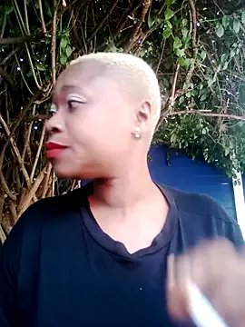 Missnightxx from StripChat