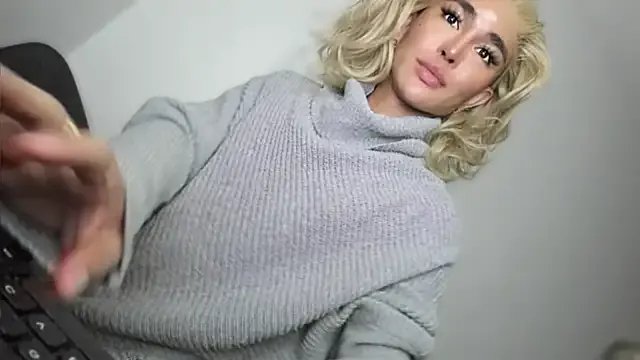 MistressNextDoor_
