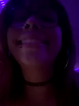 moan4mona from StripChat