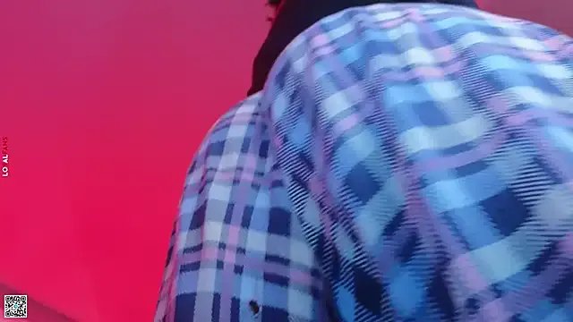 mon_lola from StripChat