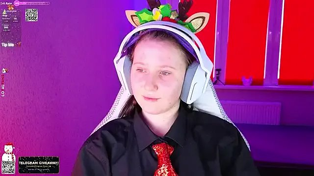 mon_lola from StripChat