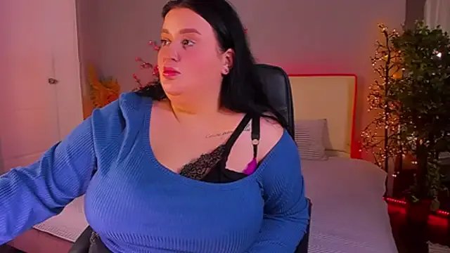 MonaSteele from StripChat