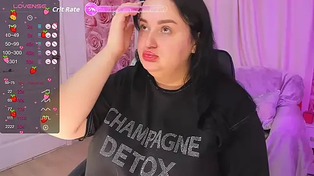 MonaSteele from StripChat