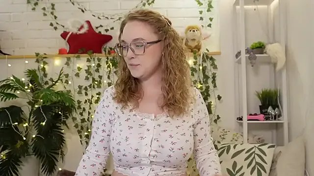 MonicaAsis from StripChat