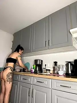 MoonAgnes from StripChat