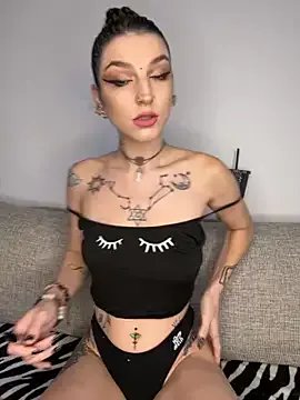 MoonAgnes from StripChat
