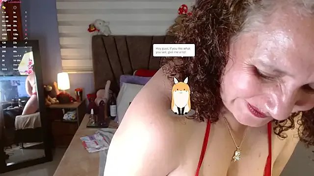 Nadia_84 from StripChat