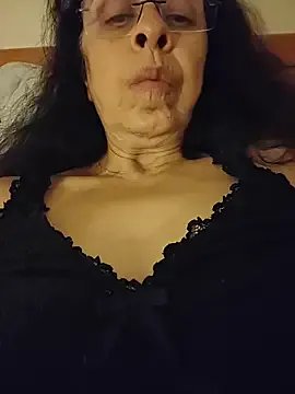 NakedMILFx from StripChat