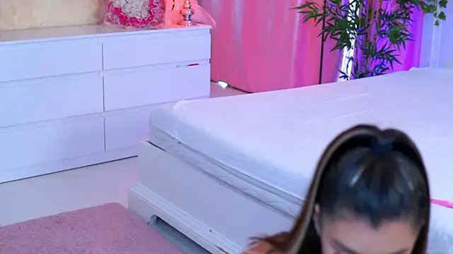 NatyDesiree from StripChat