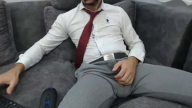 Naughtb0y from StripChat