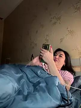 Naughtbaby_2025 from StripChat is Freechat