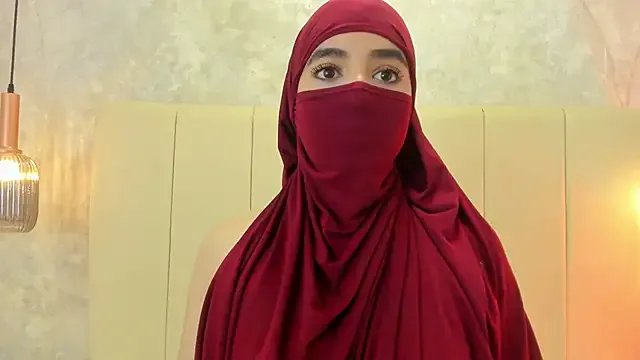 nayiraa_ from StripChat